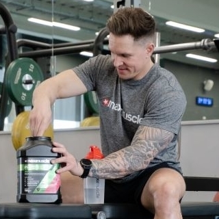 Coach Chris Rigby trying Maximuscle Promax Lean